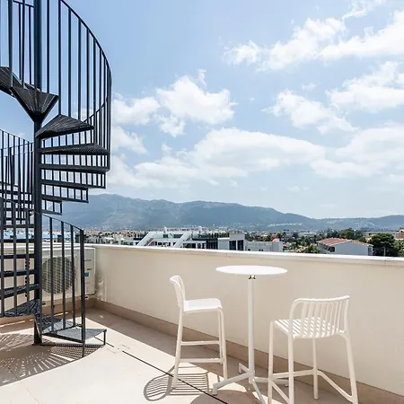 Skyline Grand Con Aticos Duplex Y Piscinas Privadas * Denia