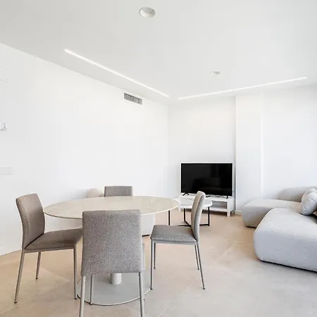 Skyline Grand Con Aticos Duplex Y Piscinas Privadas *